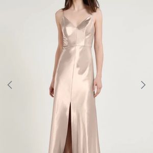 JENNY YOO Dina petal size 8